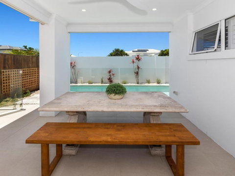Coastal Hideaway In The Heart Of Casuarina With Heated Pool - Geraldton Accommodation 2