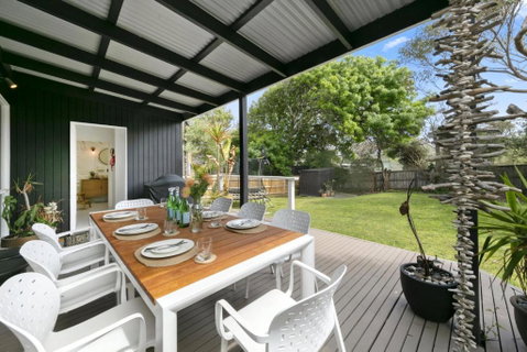 Coco House - Geraldton Accommodation 0