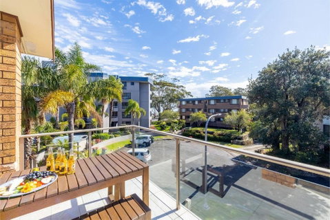 Columbia Views 2 Aircon WI FI Netflix Views And Boat Parking - Geraldton Accommodation 0