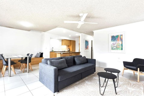 Coastal Retreat Pool, Views & Gourmet Delights - Geraldton Accommodation 1