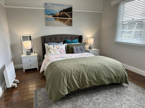 Daisy Cottage On Duke 2BR - Geraldton Accommodation 2