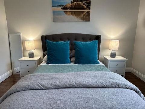 Daisy Cottage On Duke 2BR - Geraldton Accommodation 1