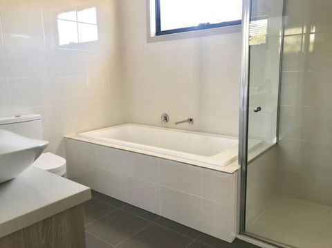D111 Special Melbourne Retreat - Geraldton Accommodation 1