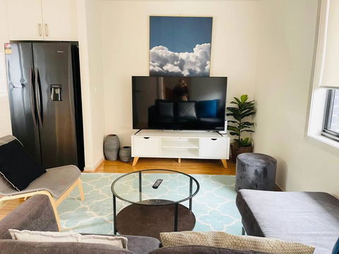 D111 Special Melbourne Retreat - Geraldton Accommodation 4