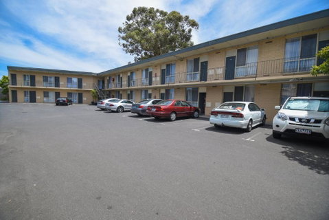 Dandenong Motel - Geraldton Accommodation 2
