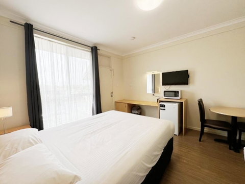 Dandenong Motel - Geraldton Accommodation 4