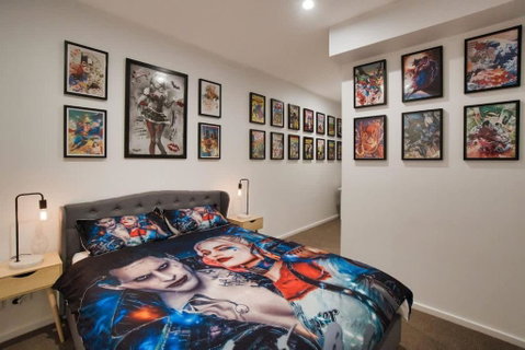 DC Vs Marvel Theme Ft Arcade Machine Pool Gym Sauna BBQ - Geraldton Accommodation 3