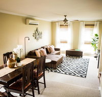 3 Bdrm House With Parking  Outdoor Entertaining - Geraldton Accommodation