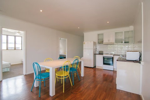 3 Bedroom Apartment / Spence St - Geraldton Accommodation 1