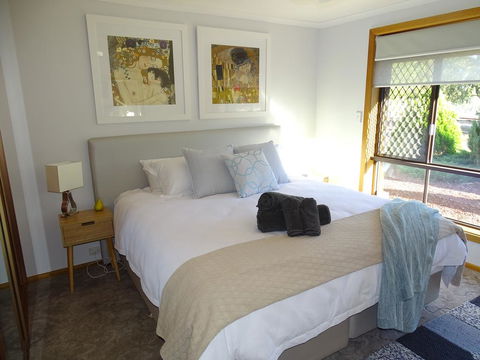 3 Pears On The Park McLaren Vale - Geraldton Accommodation 0