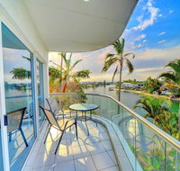 3br Broadbeach Lakefront Apartment - Geraldton Accommodation