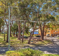 4 'Magnus Gardens' 7 Magnus St - beautiful air conditioned unit with filtered water views  WIFI - Geraldton Accommodation