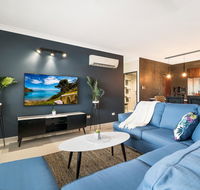 4 BEDROOM GARDENS ESCAPE - CHAMPAGNE STAYS Darwin - Geraldton Accommodation