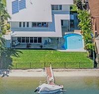 5 Star Water Front Luxury Rooms Ava Gold Coast - Geraldton Accommodation