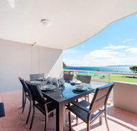 6 'FLORENTINE' 11 COLUMBIA CLOSE - STUNNING UNIT WITH SENSATIONAL VIEWS - Geraldton Accommodation