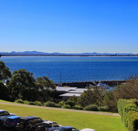 6 'Portofino' 7 Laman Street - Superb Water Views and only 1 minute walk into the heart of town - Geraldton Accommodation