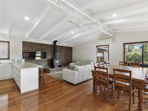 62 BINGLEY PARADE RIVERSEA HOUSE - Geraldton Accommodation 3
