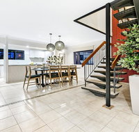 7 Bedroom Gold Coast Luxury Waterfront Home with Pool sleeps 20 - Geraldton Accommodation