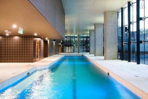 A Stylish 2BR CBD Apt With Beautiful City Views - Geraldton Accommodation 1