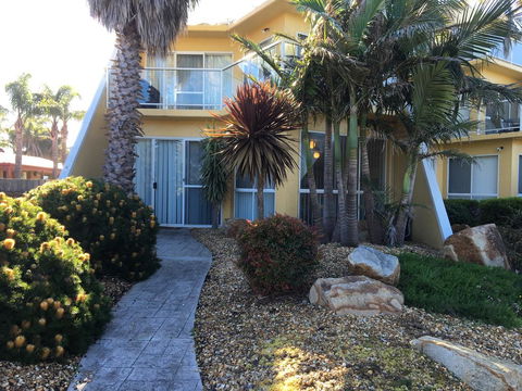 Abel Tasman On Esplanade - Geraldton Accommodation 0