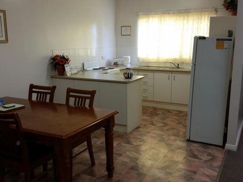 About Town Cottages - Geraldton Accommodation 3