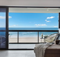 Absolute Beach Front Renovated 3 Bdrm 2 Bath App - Geraldton Accommodation