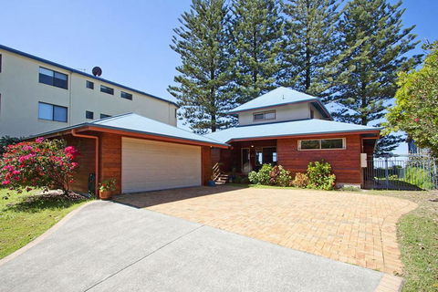 Absolute Beachfront At Hastings - Geraldton Accommodation 1