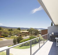 Acacia 2 - Luxurious Holiday Townhouse - Geraldton Accommodation