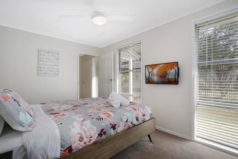 Acaronar - Geraldton Accommodation 3