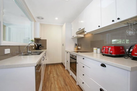 Acaronar - Geraldton Accommodation 0
