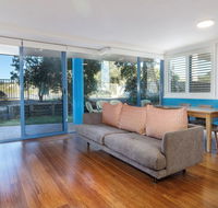 Across the road from the beach - Geraldton Accommodation