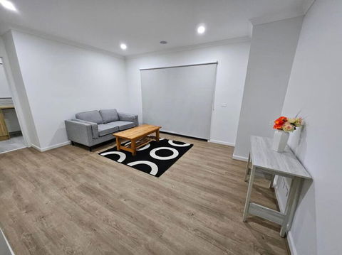 E 4 Room Retreat Family Friendly - Geraldton Accommodation 3