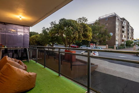 EAST4 - Vintage Vibes East Freo 2B 1BA - Geraldton Accommodation 3