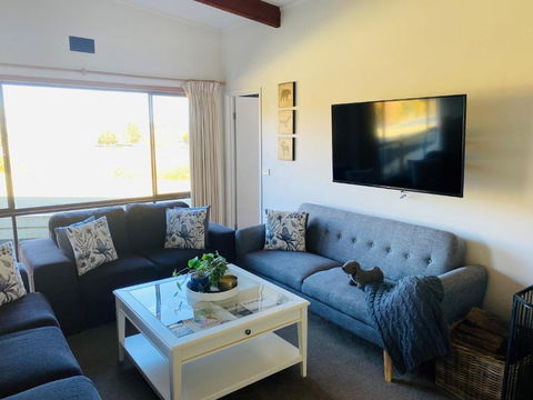 ELM Accommodation - Merrijig - Geraldton Accommodation 4
