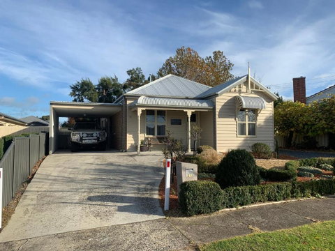 Elmsford Cottage - Geraldton Accommodation 0