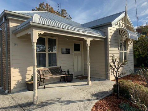 Elmsford Cottage - Geraldton Accommodation 1