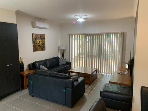 Elmsford Cottage - Geraldton Accommodation 3