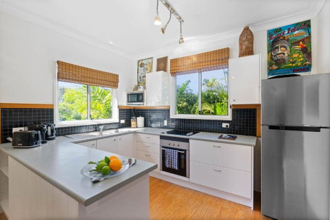 Enchanted Garden Cottage With Bikes And Air Con - Geraldton Accommodation 1