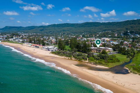 Esplanade Escape - Beachfront Family Bliss - Geraldton Accommodation 1