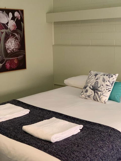 Finley Country Club Hotel Motel - Geraldton Accommodation 3