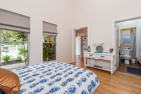 Gawler Townhouses 1C , 1 Queen Bed - Geraldton Accommodation 0