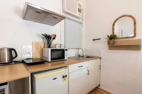 Gawler Townhouses 1C , 1 Queen Bed - Geraldton Accommodation 4