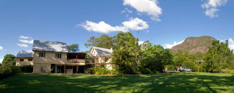 Glass House Mountains Ecolodge - Geraldton Accommodation 1