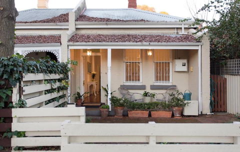 Gorgeous Subiaco Cottage - Geraldton Accommodation 0