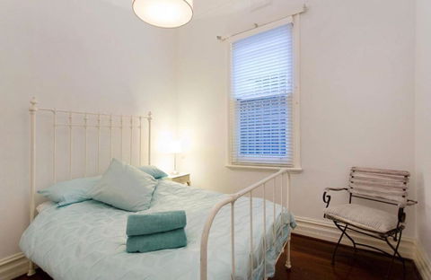 Gorgeous Subiaco Cottage - Geraldton Accommodation 4