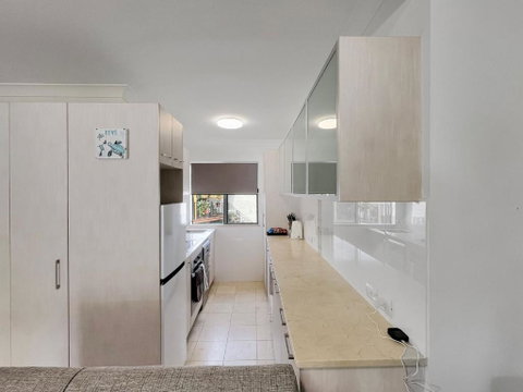 H2O Holiday Apartments Unit 12 - Geraldton Accommodation 2