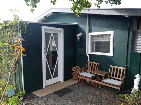 Handsome Hills Dairy Retreat - Geraldton Accommodation 0