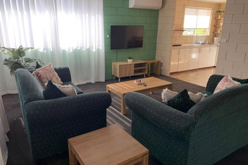 Harbour View 49 Urch Street Unit 6 with Geraldton Accommodation