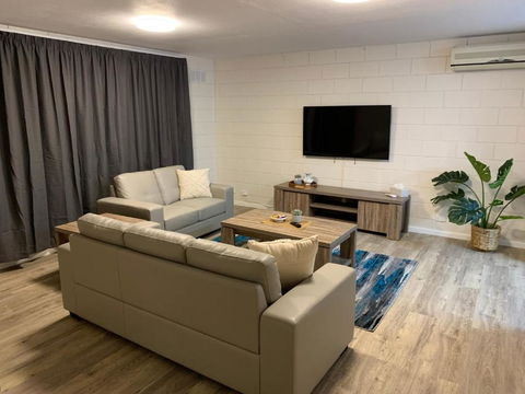 Harbour View 49 Urch Street Unit 4 - Geraldton Accommodation 3