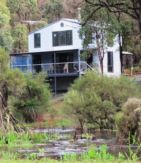 Hidden Grove Retreat - Geraldton Accommodation 0